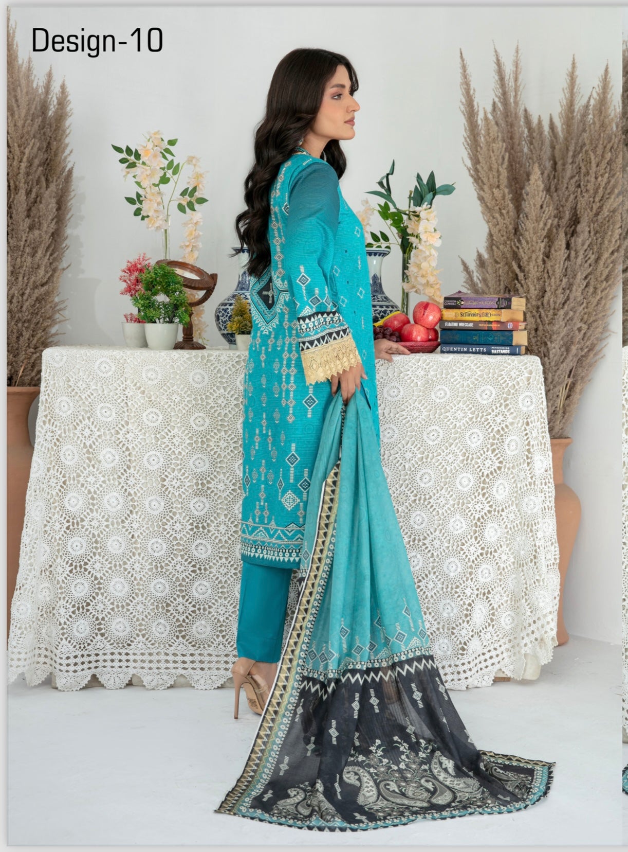 Embroidered Lawn 3pc