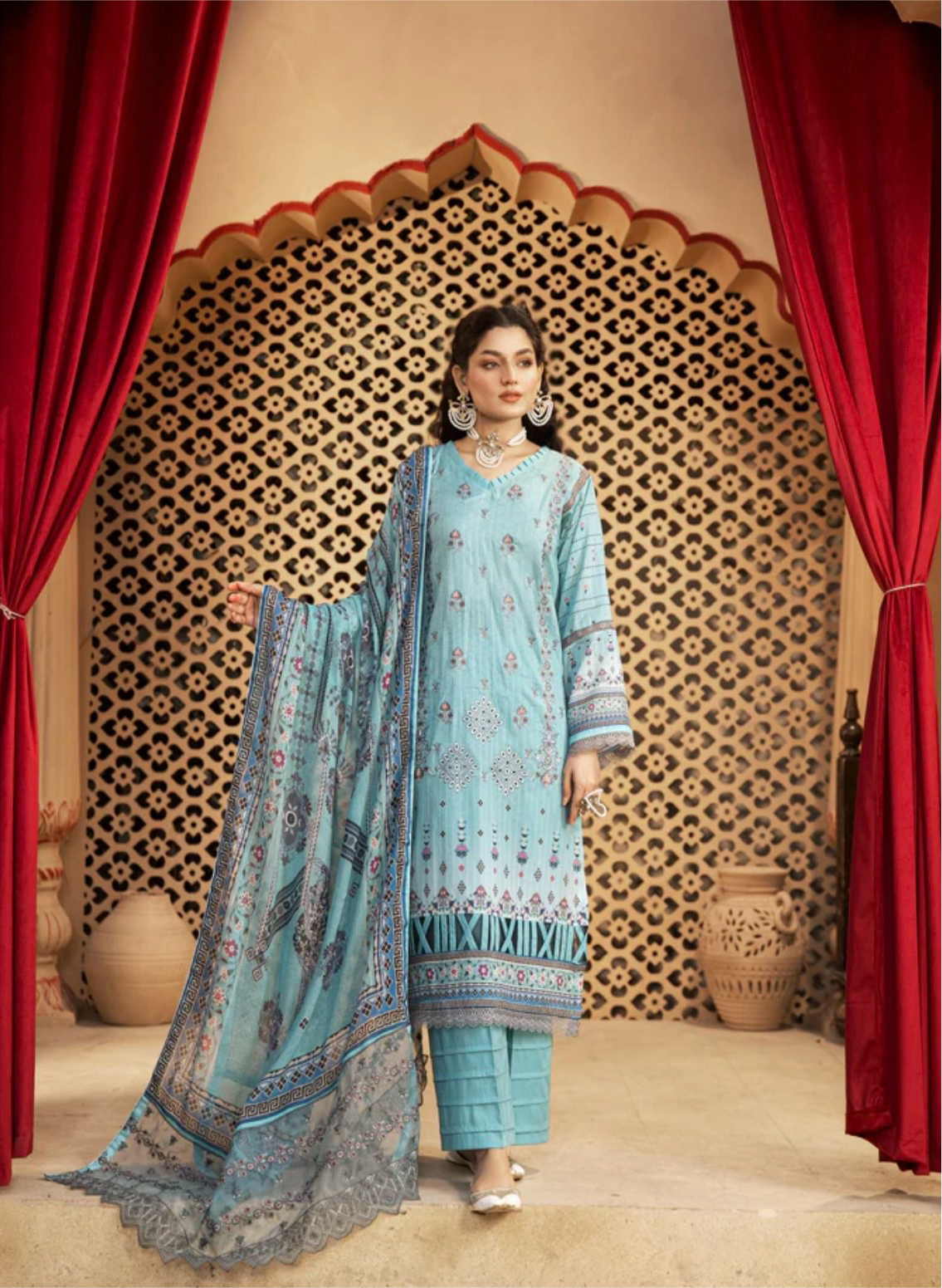 Embroidered Lawn 3pc Suit