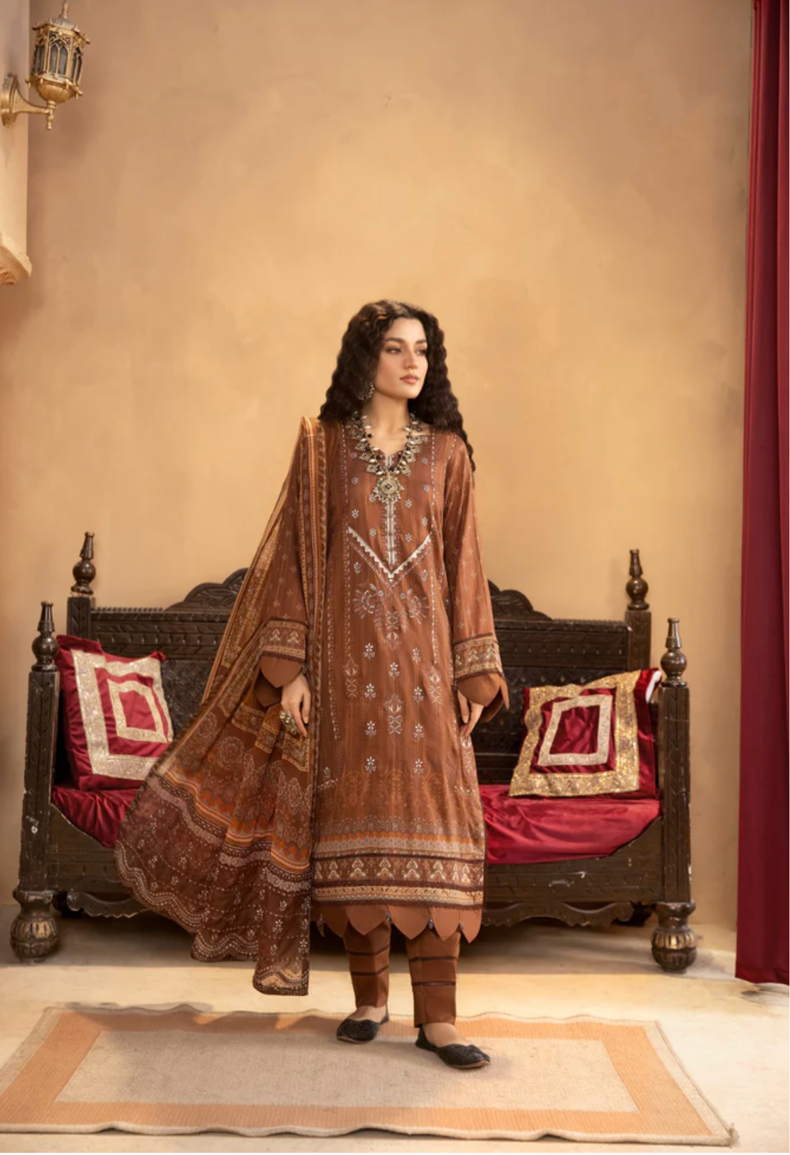 Embroidered Lawn 3pc Suit