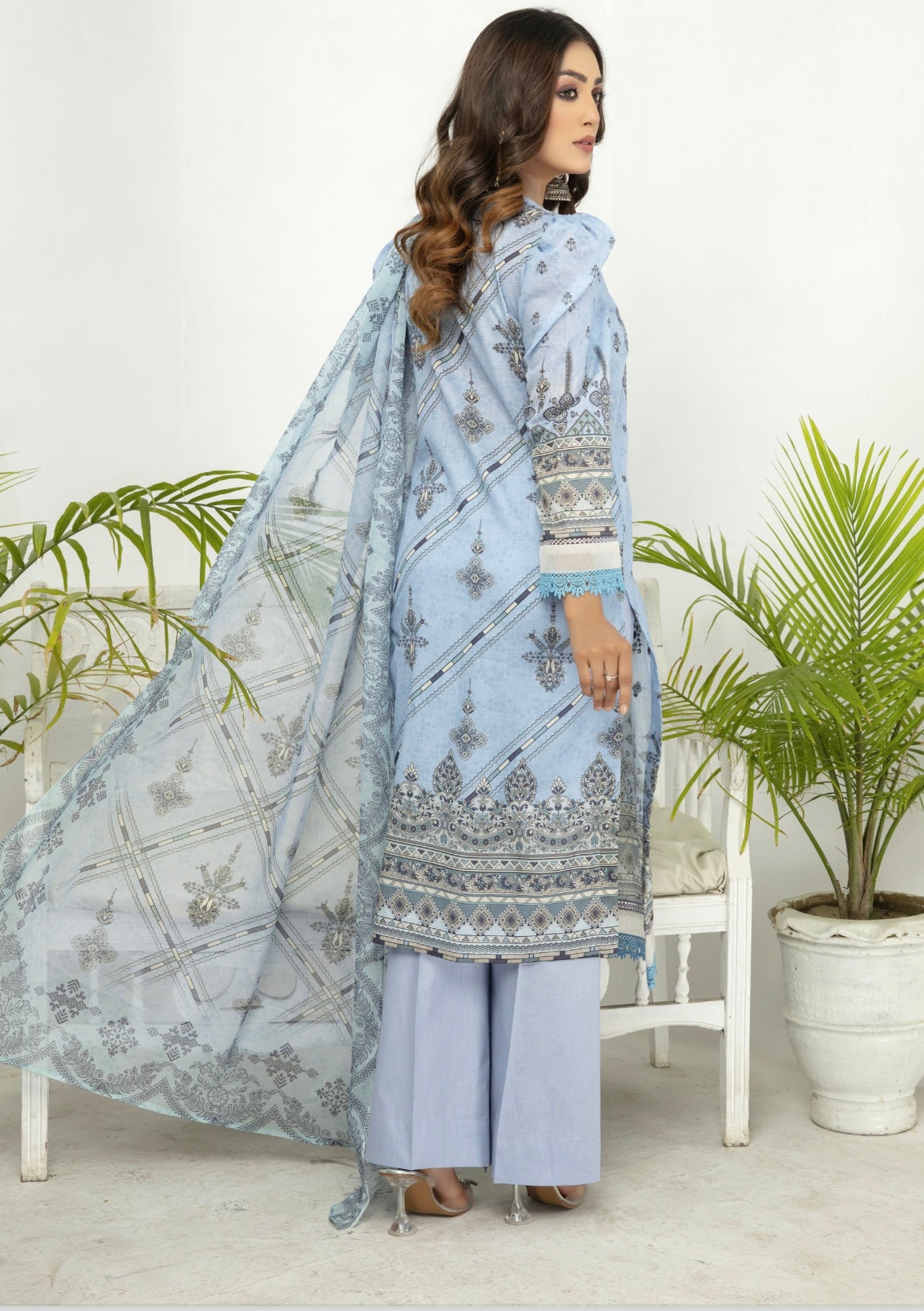 Embroidered Lawn 3pc