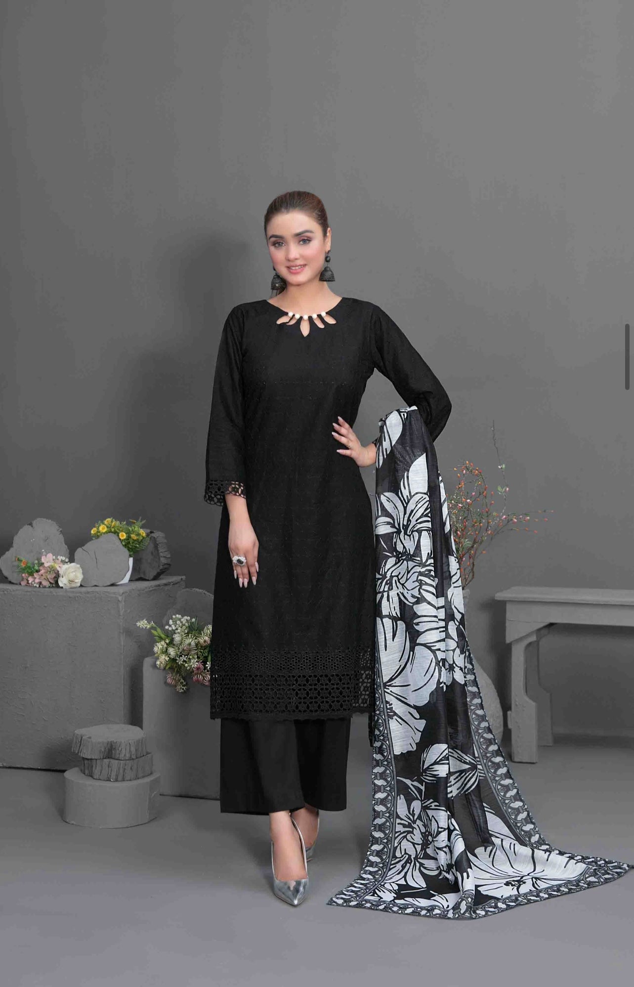 Chikan-Kari Black Special 3pc