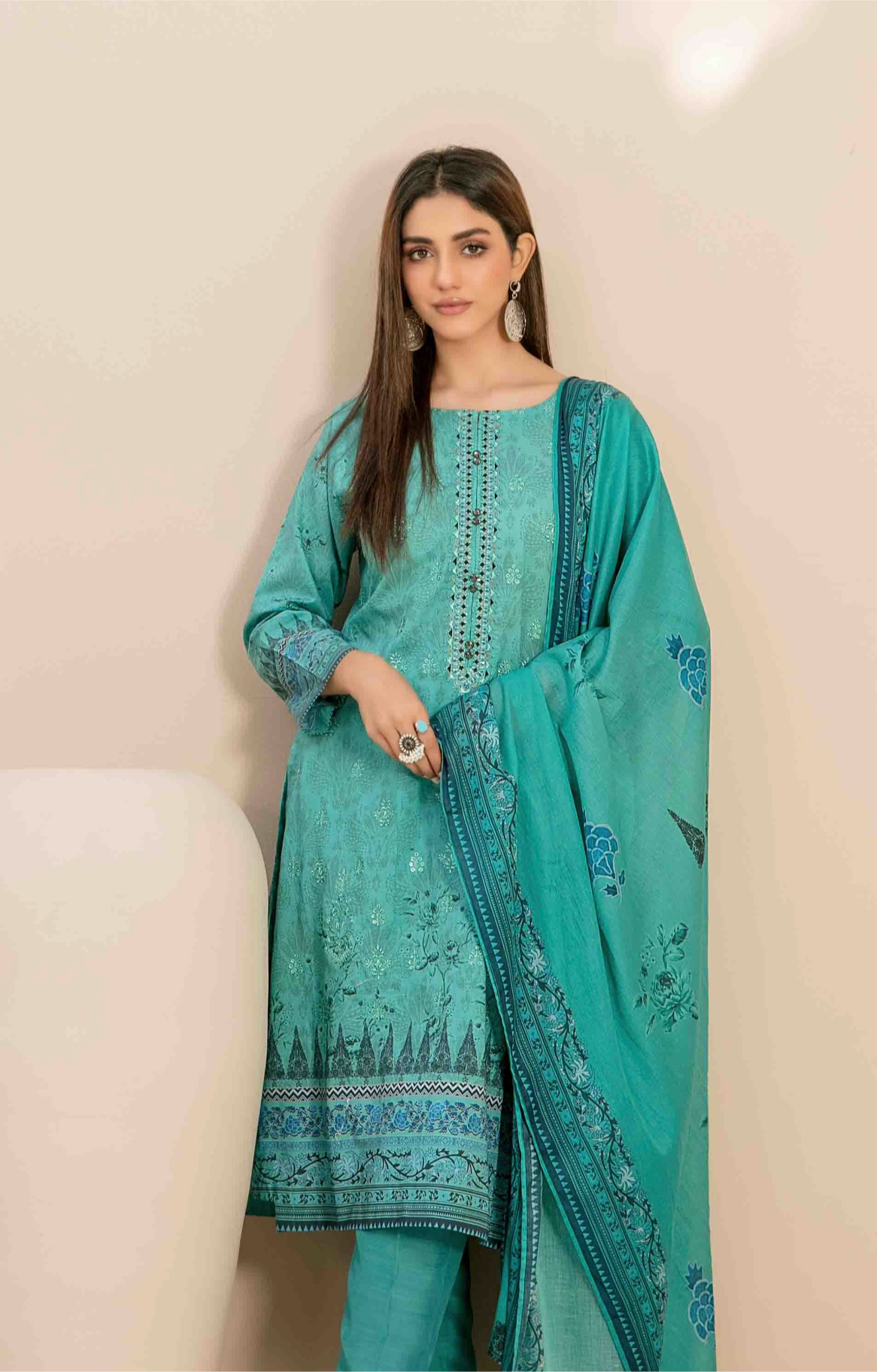 Embroidered Lawn 3pc