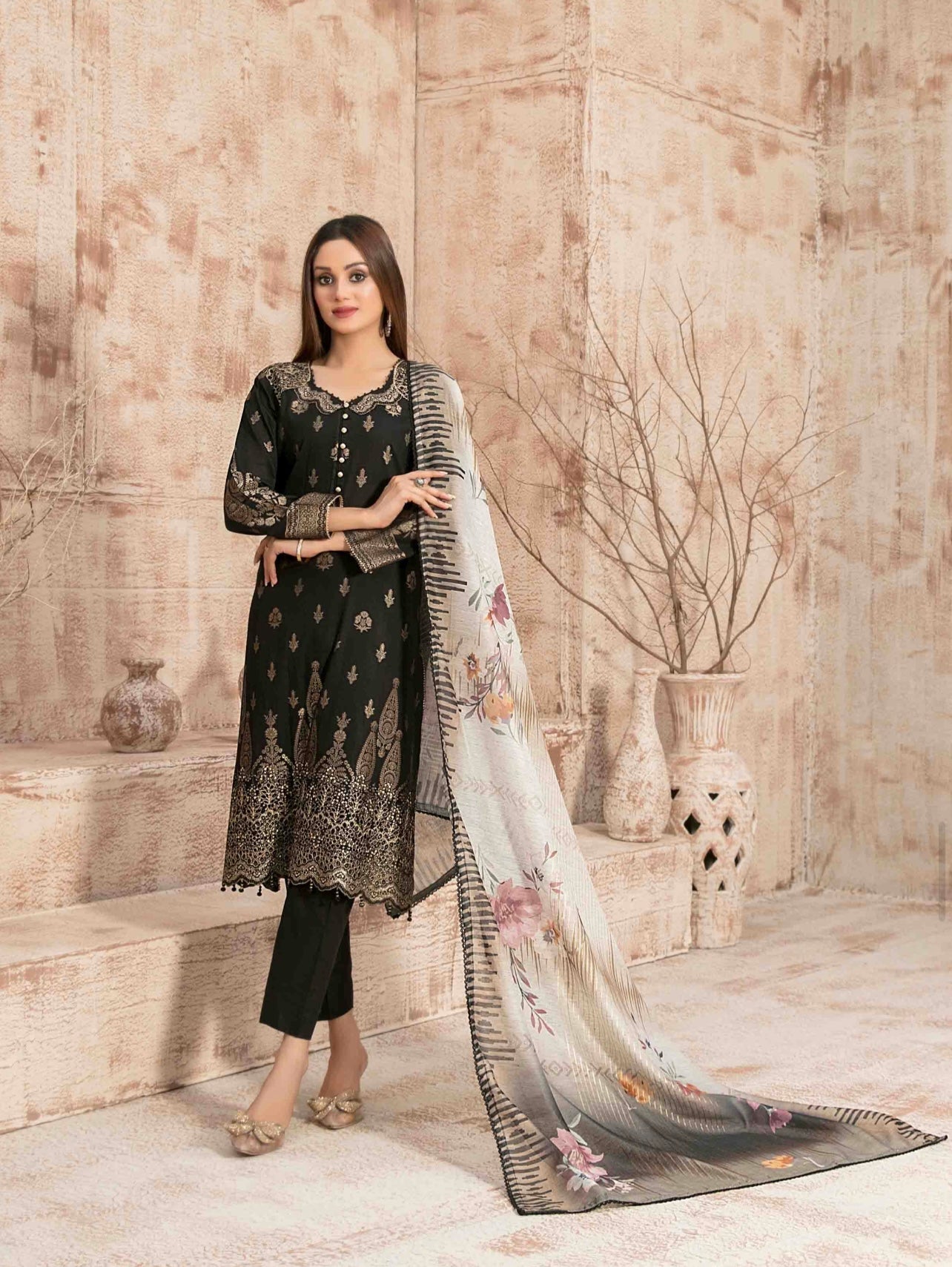 Chicken Kari Jacquard Lawn 3pc Suit