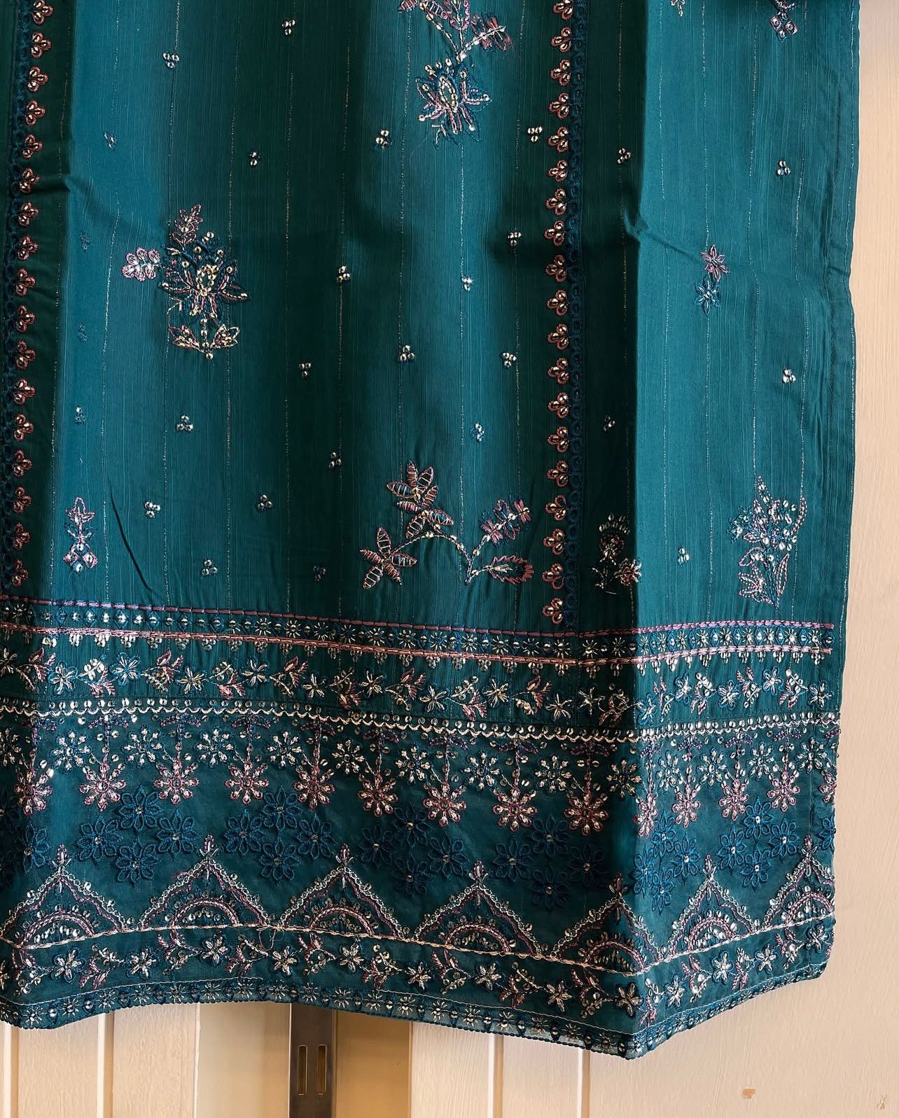 Embroidered 2pc Suit