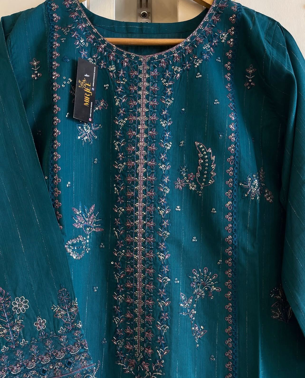 Embroidered 2pc Suit